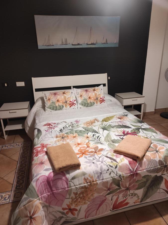 Ka Sanchez Vecindario Apartment Весиндарио Екстериор снимка